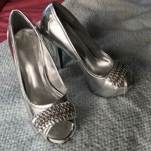 Shiekh Shoes Platform Silver Peep-toe Pumps
